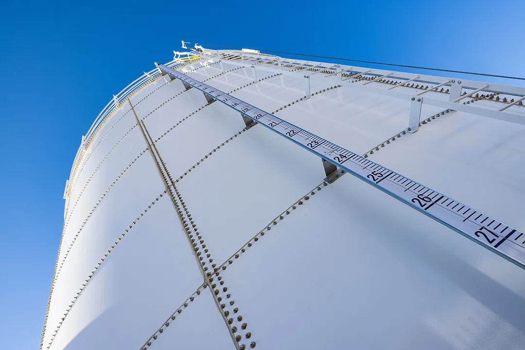 Southwest Warehouse Services Exterior Silo with Measurement